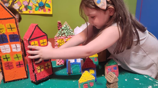 مهد کودک اردیبهشت (شهرک غرب)