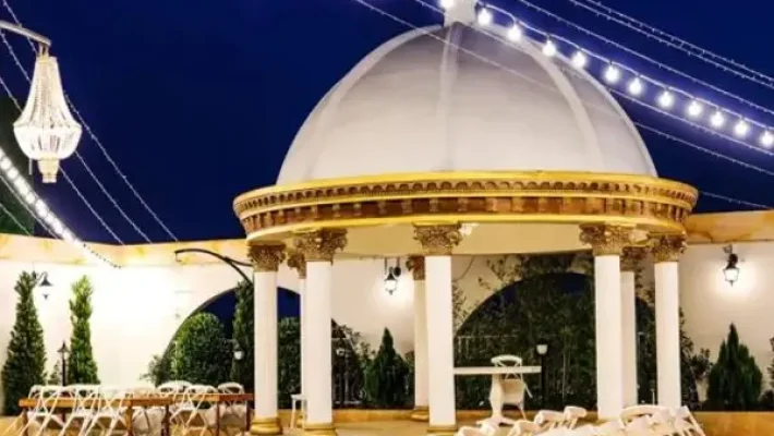 تالار-عمارت-بهشت