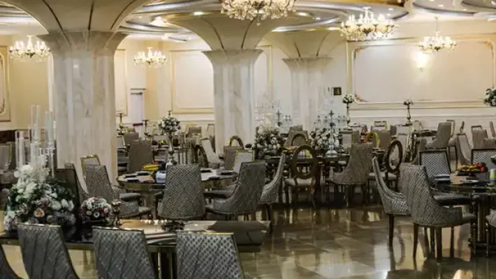 عمارت-بهشت-اشرفی-اصفهانی